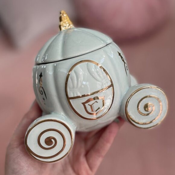 RARE - Disney Cinderella pumpkin carriage jar by Charmed Aroma - Picture 7 of 8